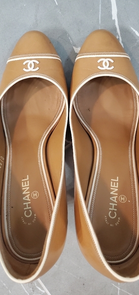 CHANEL CAMEL PUMPS CC DETAIL - Picture 3 of 14